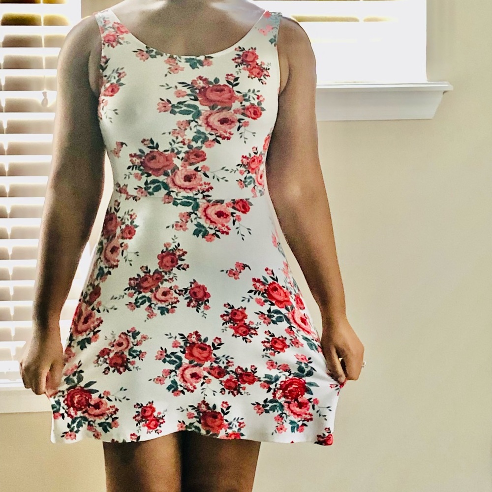 Red pink & white floral dress H&M size 4 - Picture 3 of 9